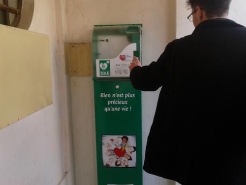 boitier défibrillateur